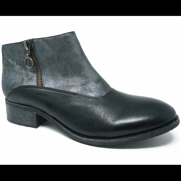 Antelope booties. - Picture 1 of 7